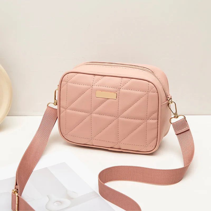 Bolsa feminina bordada na moda Bolsa para câmera moderna Bolsa quadrada pequena Bolsa crossbody de ombro único Estilo minimalista urbano P...