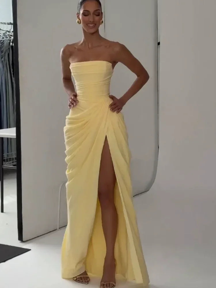 Vestido Elegante Amarelo Plissado Sem Alças para Mulheres, Chique, Sem Mangas, com Cintura Marcada e Fenda, Vestido Longo para Festas Noturnas Femininas 2026
