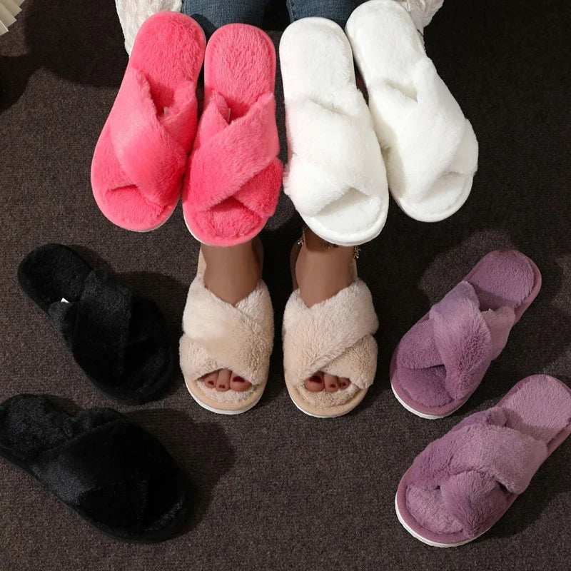 Cruz quente fofo chinelos peludos feminino leve saltos planos slides de pele mulher outono inverno dedo do pé aberto antiderrapante sapatos de chão para casa