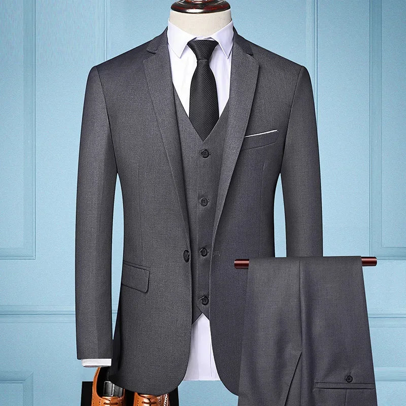 A nova loja oferece preços com desconto casual formal negócios masculino moda cavalheiro cor sólida terno cabido para todas as estações
