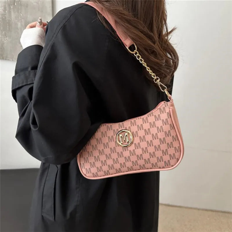 Bolsa crossbody estilo vintage, bolsa mensageiro de ombro de couro pu com design de letra dourada 'M', bolsa tote de couro sintético, bolsa
