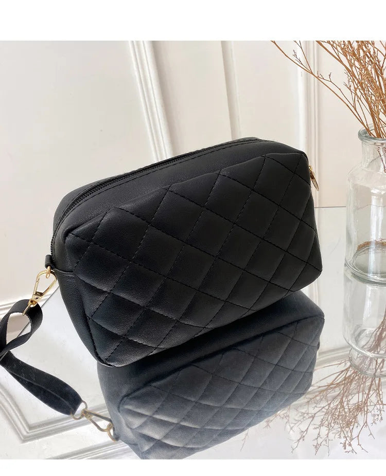 2023 borla pequena bolsa mensageiro para mulheres tendência lingge bordado câmera feminina bolsa de ombro moda corrente senhoras crossbody sacos