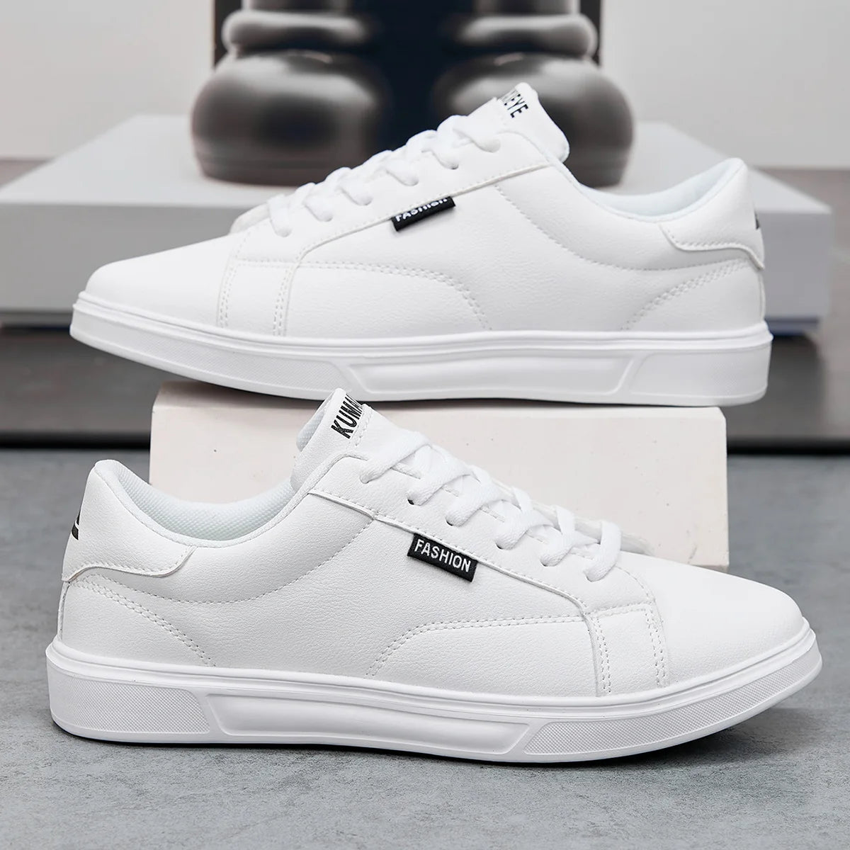 Branco preto sapatos masculinos confortáveis sapatos de skate casuais sólidos tênis de lazer leve sapatos de caminhada