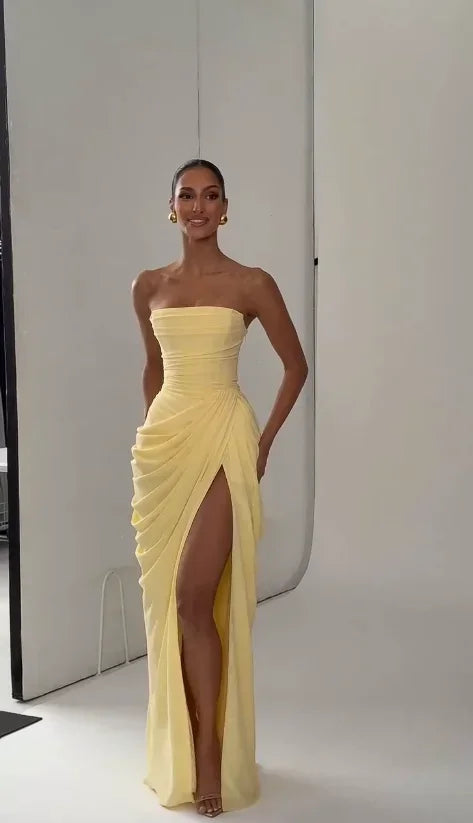 Vestido Elegante Amarelo Plissado Sem Alças para Mulheres, Chique, Sem Mangas, com Cintura Marcada e Fenda, Vestido Longo para Festas Noturnas Femininas 2026