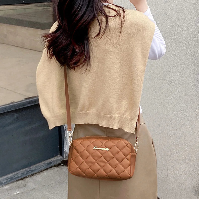2023 borla pequena bolsa mensageiro para mulheres tendência lingge bordado câmera feminina bolsa de ombro moda corrente senhoras crossbody sacos