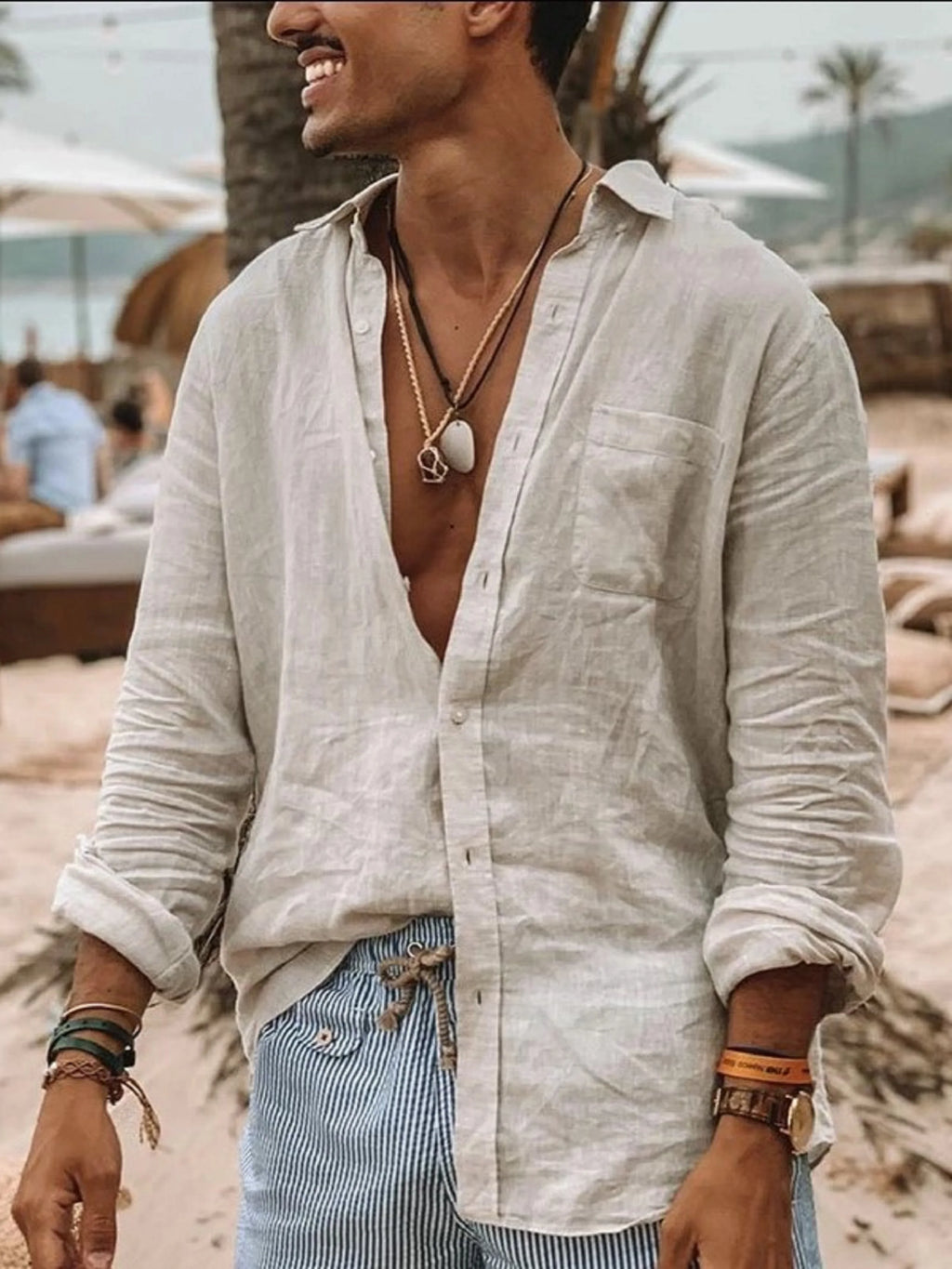 Camisa masculina casual e elegante de cor sólida fina de manga comprida com gola/cardigan leve e respirável, adequada para atividades ao ar livre